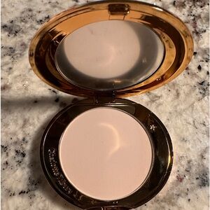 Brand New: (Fair) Charlotte Tibury Airbrush Flawless Finish Setting Powder